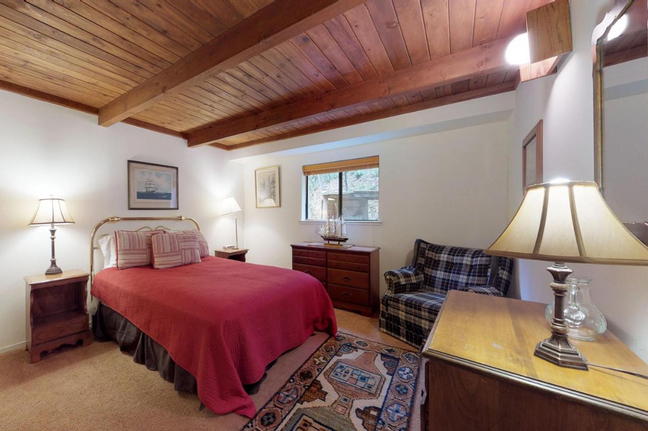 Cozy Chalet Гроувланд Екстериор снимка